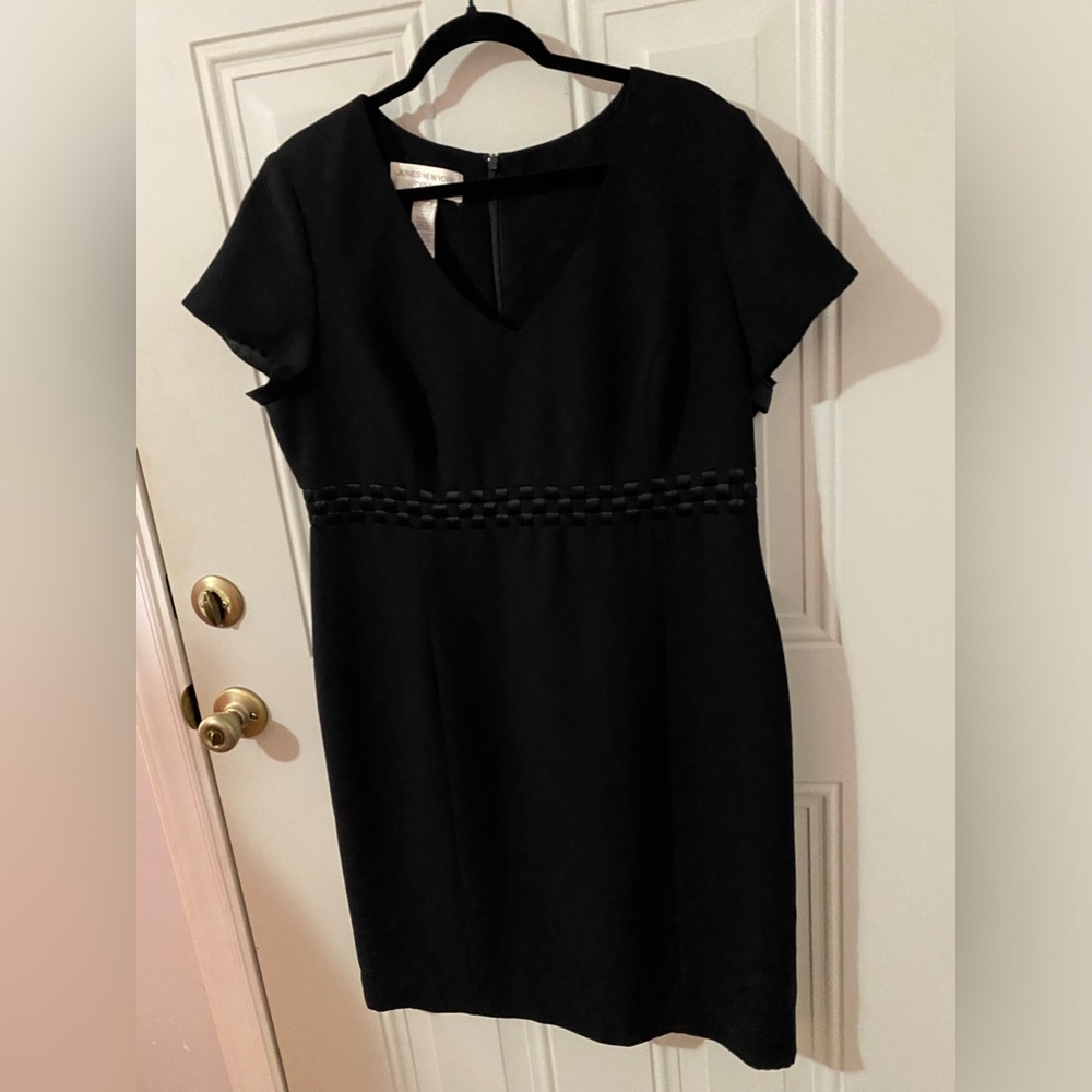 Jones New York 16 Elegant Black Dress - Picture 2 of 9